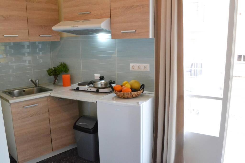 Anemone Cozy Apartment · Feel The Urban Experience Heraklion  Bagian luar foto