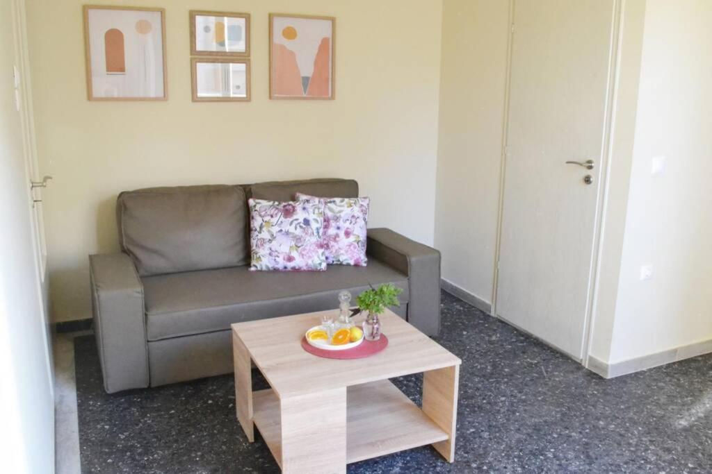 Anemone Cozy Apartment · Feel The Urban Experience Heraklion  Bagian luar foto