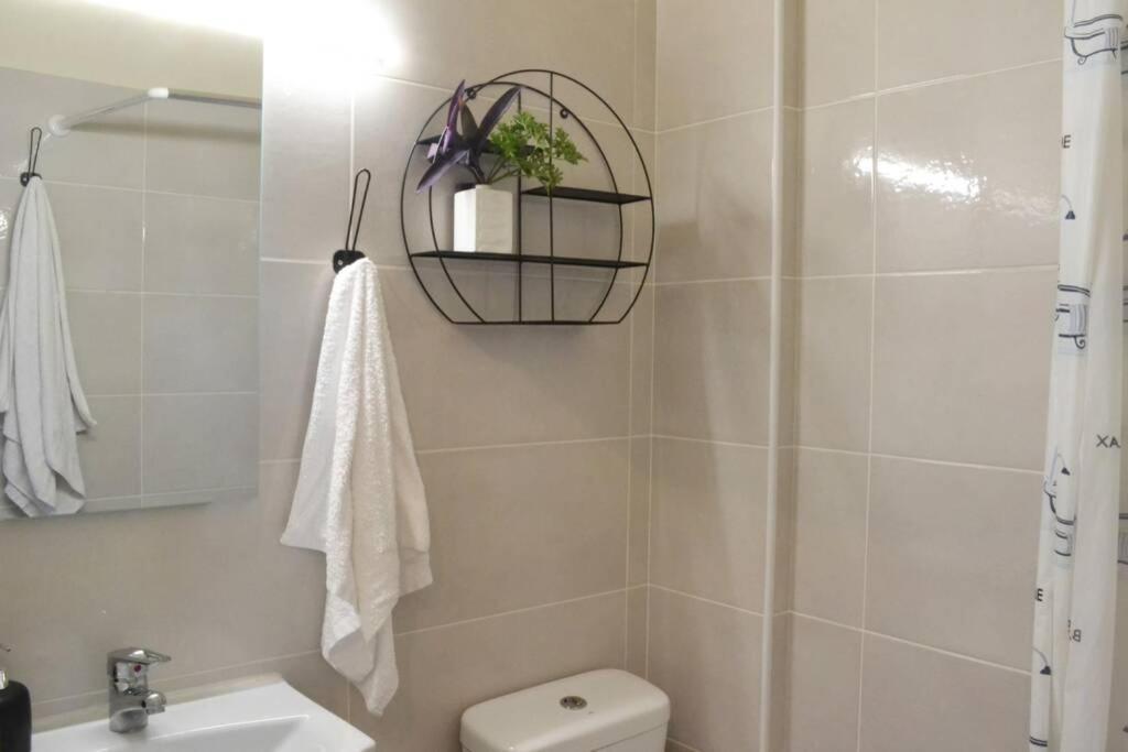 Anemone Cozy Apartment · Feel The Urban Experience Heraklion  Bagian luar foto